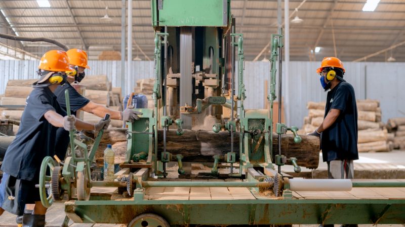 El empleo formal industrial acumula 33 meses consecutivos de crecimiento