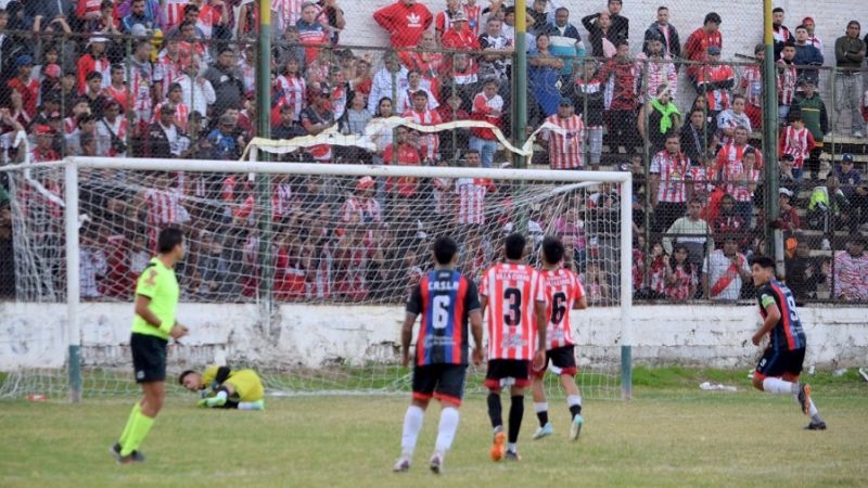 San Lorenzo goleó a Va. Cubas; “Ferro” sigue arriba