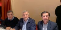 CARLOS SADIR, gobernador electo de Jujuy, junto a Negri (UCR de Córdoba) y Morales, actual goberador jujeño.