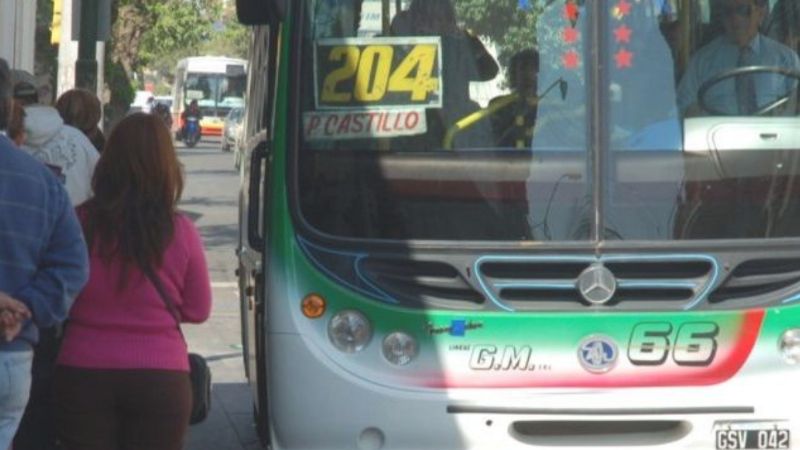 Juan Vergara, secretario general de UTA, explicó los motivos del paro de colectivos