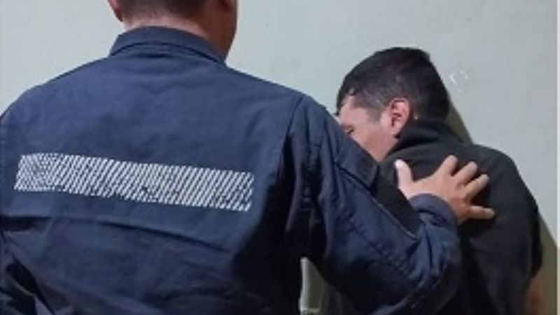 Agredió a un policía en un boliche