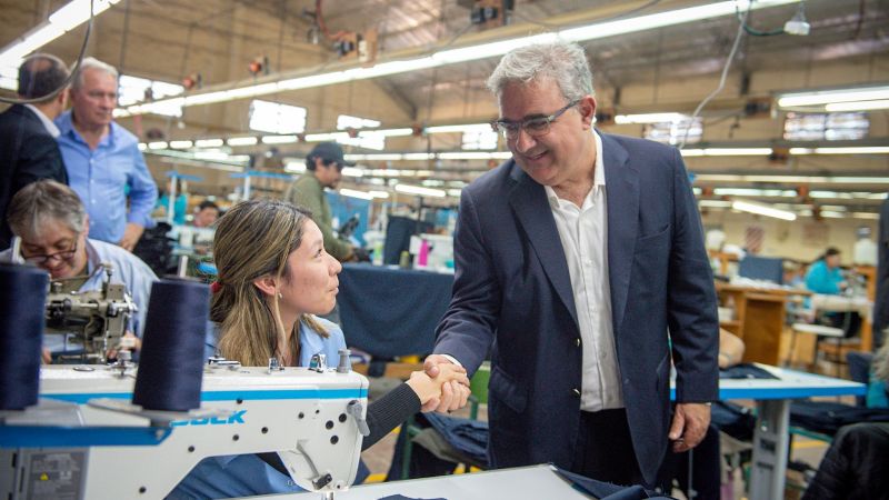 La fábrica textil catamarqueña que elabora indumentaria para Zara y Puma