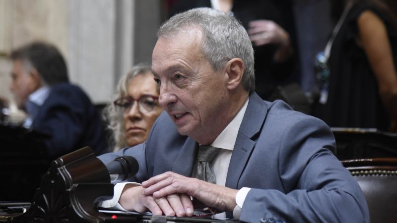 Manzi reclamó que el Jefe de Gabinete defina si apoya la nacionalización del Litio