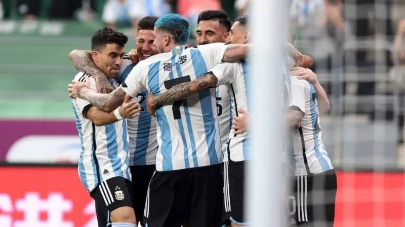 Argentina le ganó 2-0 a Australia, en China
