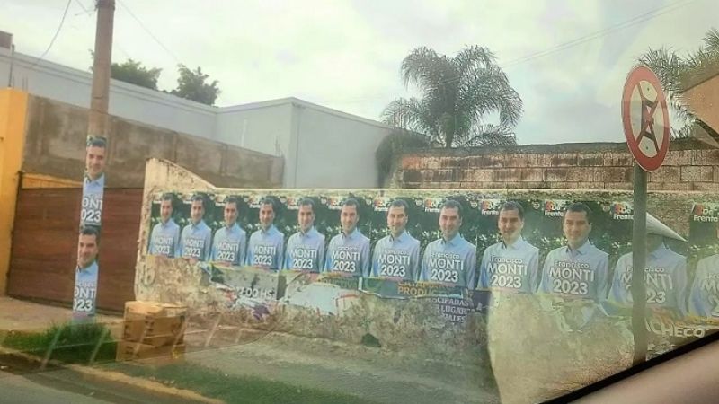 Piden cumplir con la prohibición de pegatinas políticas en Valle Viejo