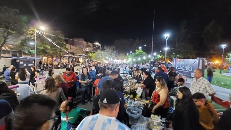 Música, baile, juegos, desfile de modas y premios para homenajear a los padres