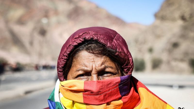 Jujuy: graves incidentes por la nueva Constitución con ataques a la legislatura, Morales apuntó contra el Gobierno