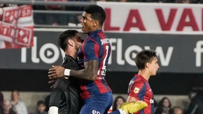 Batalla, de San Lorenzo, rescató un punto en La Plata