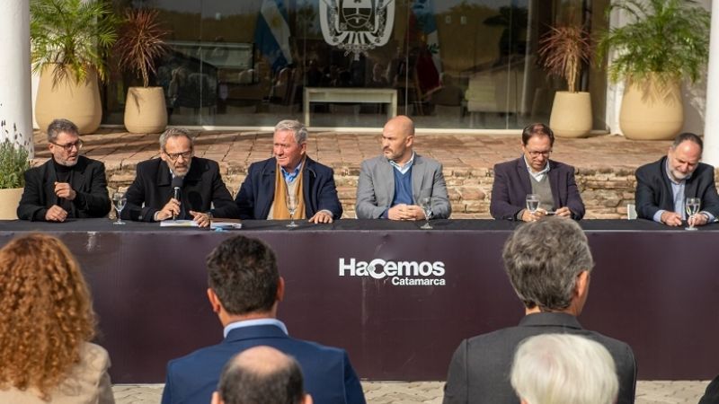 Apertura de sobre para la licitación de megaobra de electricidad