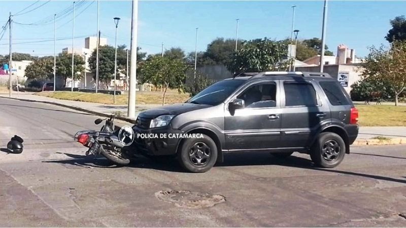 Motociclista fue derivado al hospital tras un accidente
