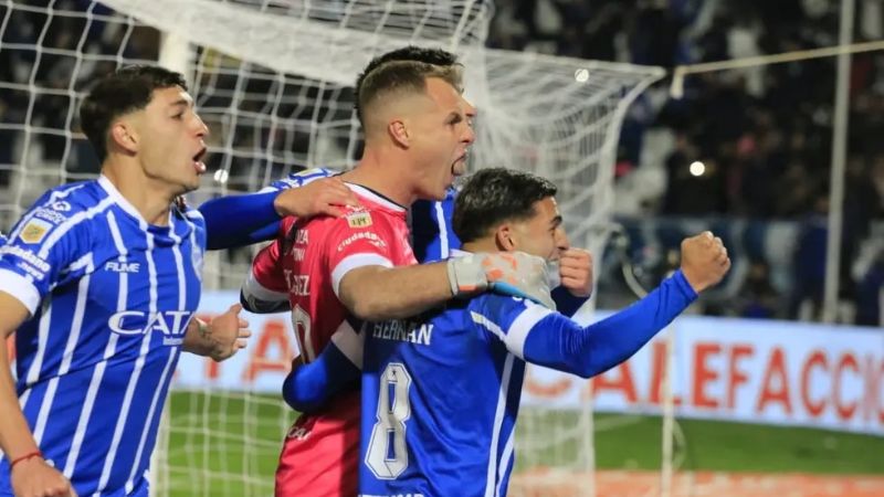 Godoy Cruz humilló a Boca: 4 a 0