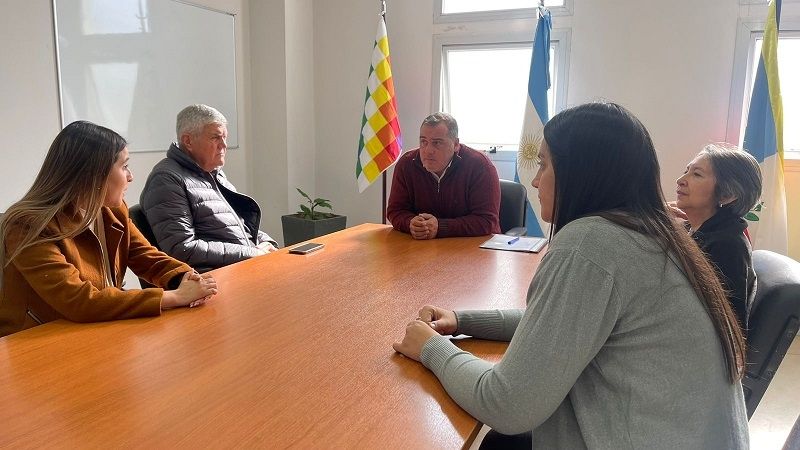 Artesanos y delegaciones del interior provincial con alojamiento gratuito