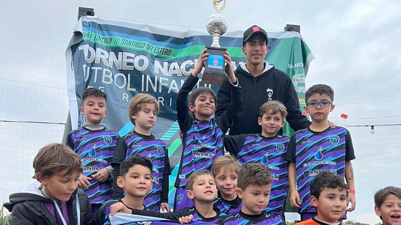 FIEL compartió jornada futbolera con los padres