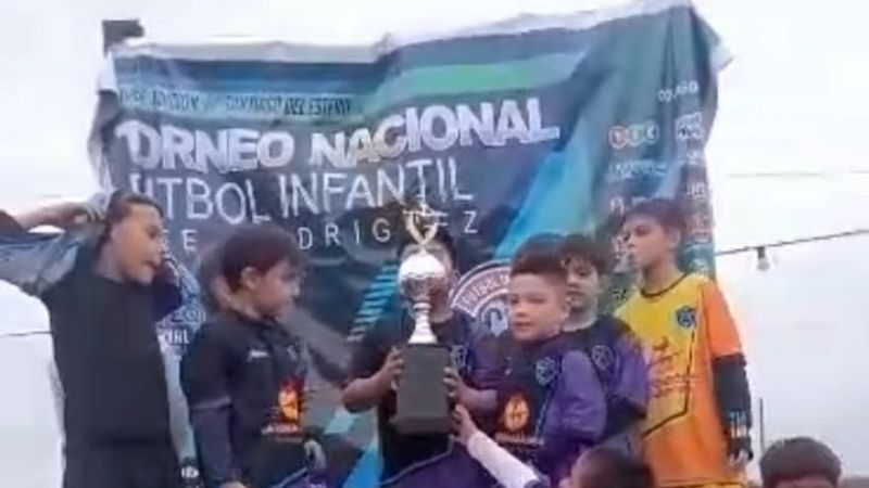 FIEL compartió jornada futbolera con los padres
