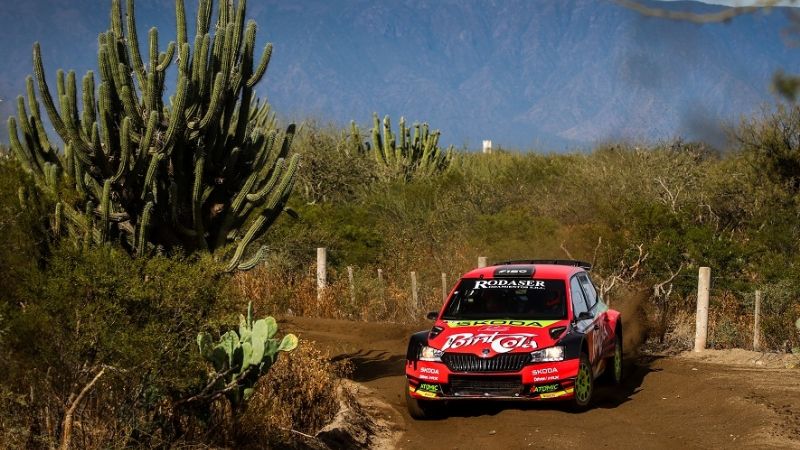 Scuncio y Baldoni, iguales, adelante; Augusto 3ro.