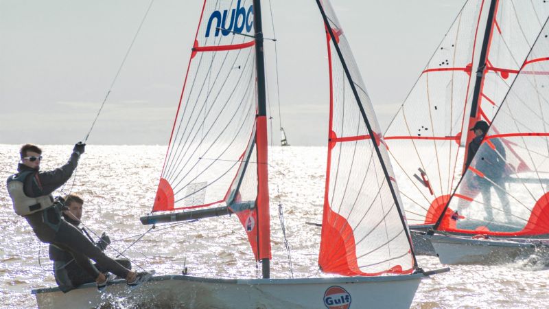 El equipo Argentino de vela que competirá en Reino Unido por el bicampeonato
