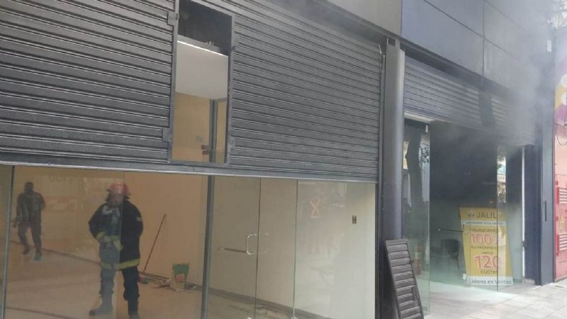 Una moto se prendió fuego