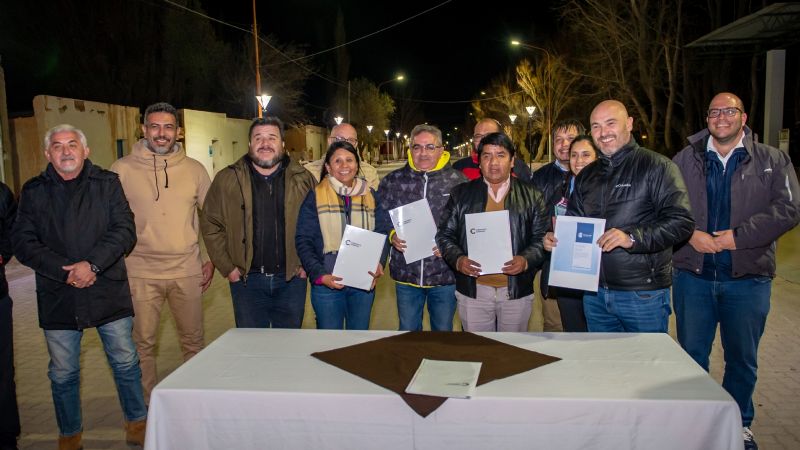 Importantes obras de agua y saneamiento en Antofagasta de la Sierra con fondos del fideicomiso minero