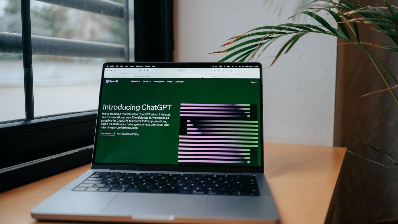 “Si el ser humano reduce su razonamiento a un mero instrumento, el ChatGPT le va a quitar su lugar”