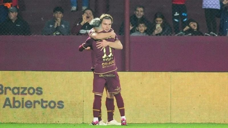 Lanús venció a Atlético Tucumán, que se complica