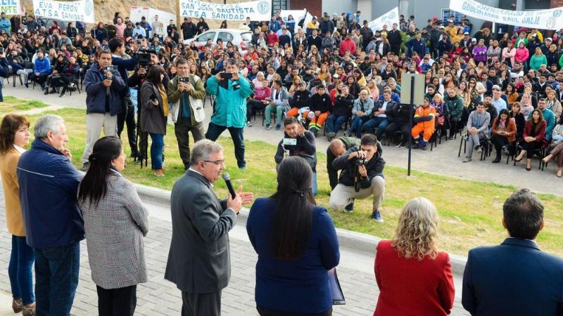 Alrededor de 380 trabajadores de la Salud obtienen estabilidad con contratos de empleo público