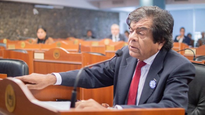 El Senador Vera defendió al Jury