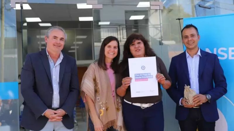 ANSES brinda acceso a jubilación a vecinos de Saujil en la inauguración de nueva oficina
