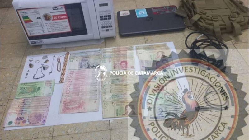 Fue sorprendido vendiendo una compu robada en la Catedral