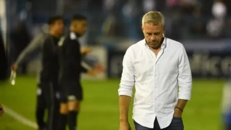 Sorpresiva renuncia de Pusineri en el “Decano”