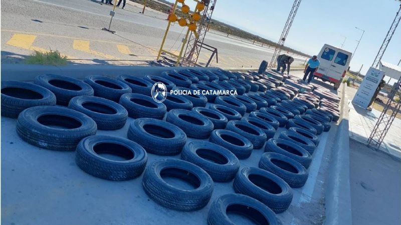 Secuestran más de 89 cubiertas en un puesto caminero