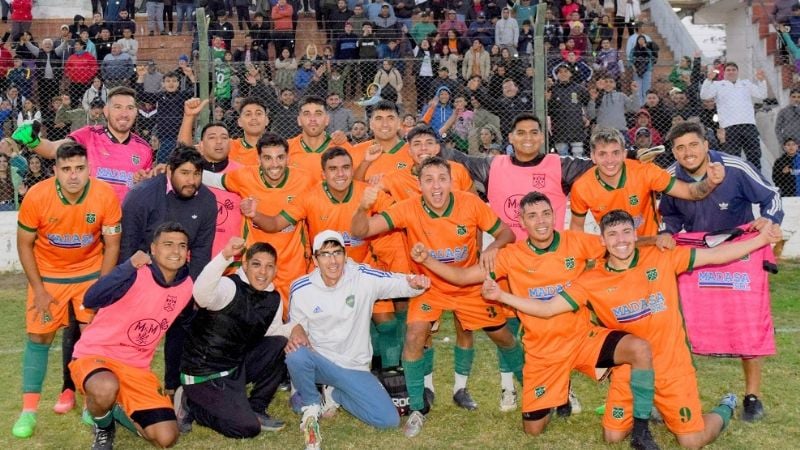 Ferrocarriles campeón del Anual capitalino y al TRFA