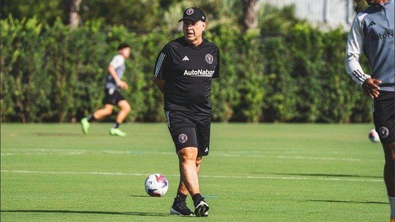 Martino dirigió su primera práctica en el Inter Miami.