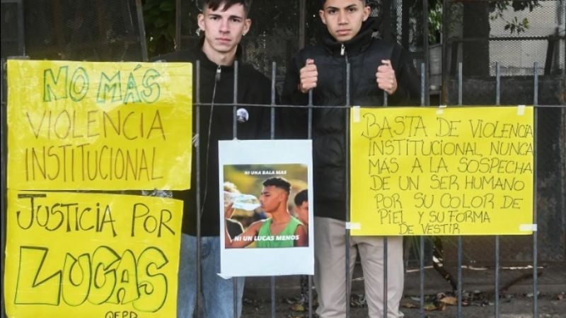 Perpetua para tres policías por el crimen con "odio racial"