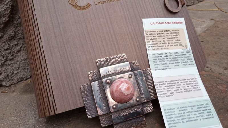 Así es la estatuilla que recibirán los mejores artesanos del Poncho 2023