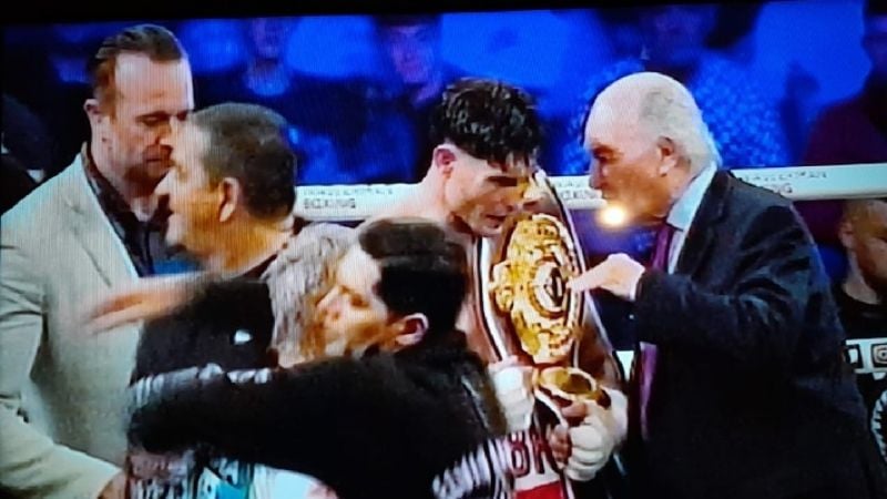 Corzo perdió por puntos en fallo unánime