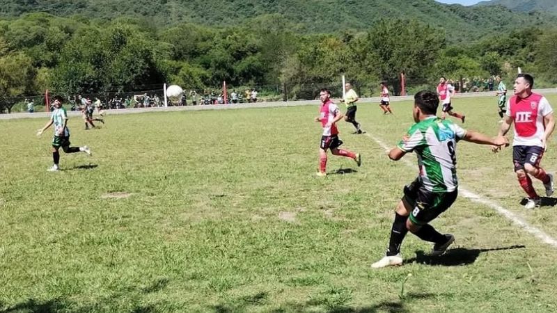 Aporte económico para clubes de la Liga de Paclín