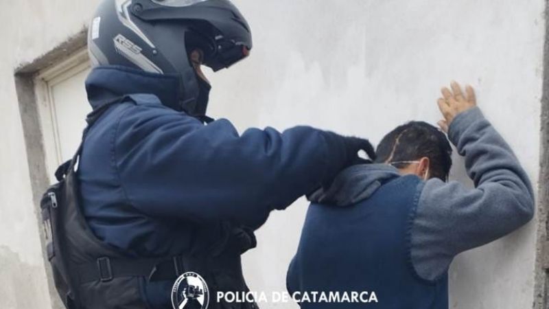 Fue capturado cuando intentaba vender un elemento robado y lo detuvieron