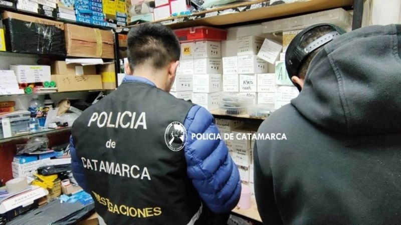 Masivos allanamientos comercios de venta y reparación de celulares