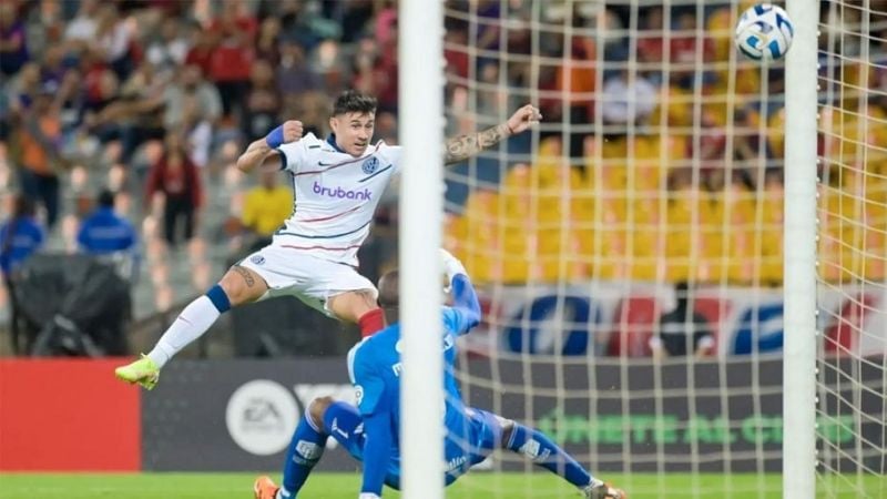 Doblete de Bareiro para que San Lorenzo se meta en 8vos.