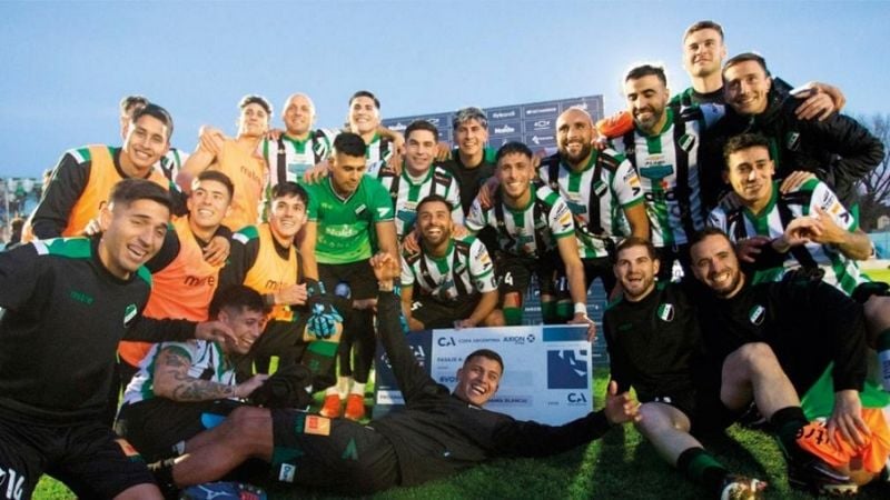 Batacazo de Villa Mitre, eliminando a Godoy Cruz