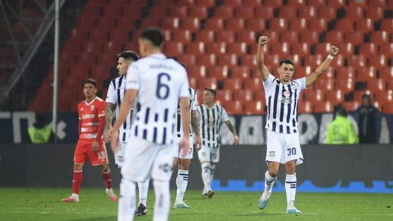 Talleres eliminó al campeón River, de la Copa Argentina