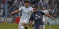 EL PARAGUAYO Estigarribia, de penal, le dio la victoria a Atlético de Tucumán sobre Independiente.