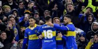 BOCA CELEBRA EL GOL en contra de Hoyos, tras un centro cerrado al área de 