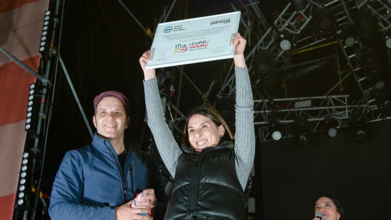 Poncho 2023: reconocimiento por cumplir con la Ley de Cupo Femenino en sus escenarios