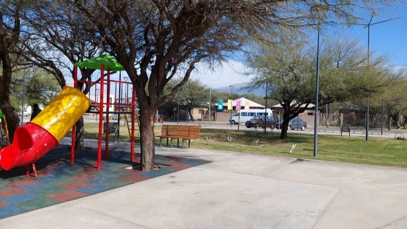 Destacan la importancia turística de la Plaza del Barrio Las Heras