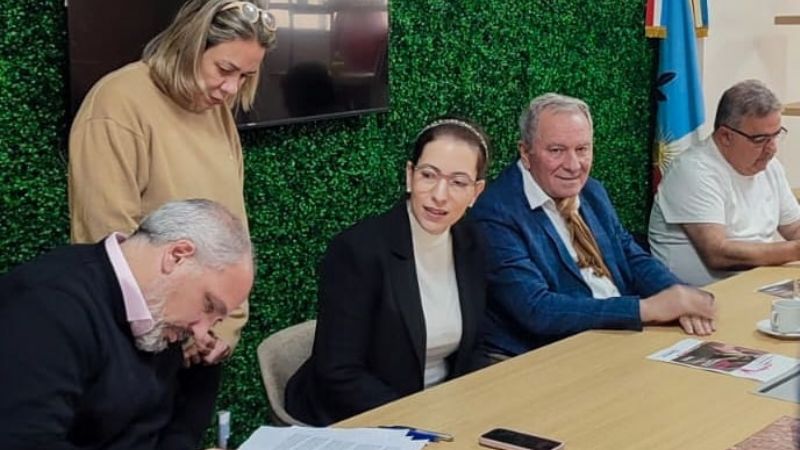 Contrato para inversión entre CAMYEN y REXYS