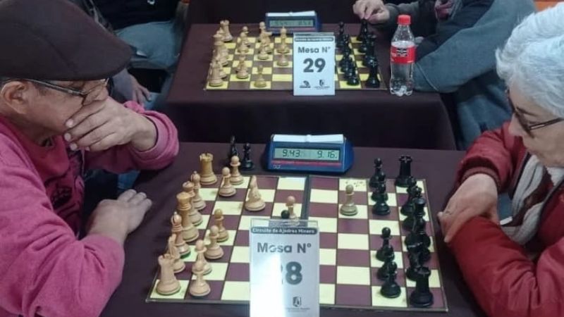 Los ajedrecistas catamarqueños que jugarán las finales de los Evita