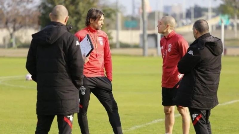 Diego Martínez asumió como DT de Huracán