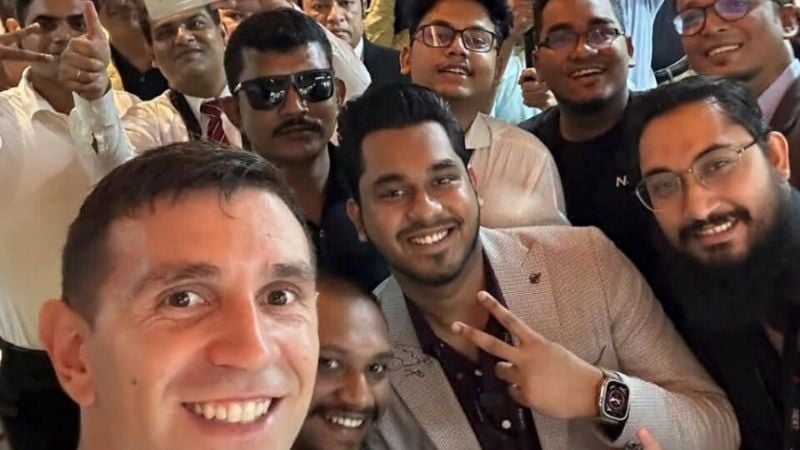 Furor por el “Dibu” Martínez en Bangladesh