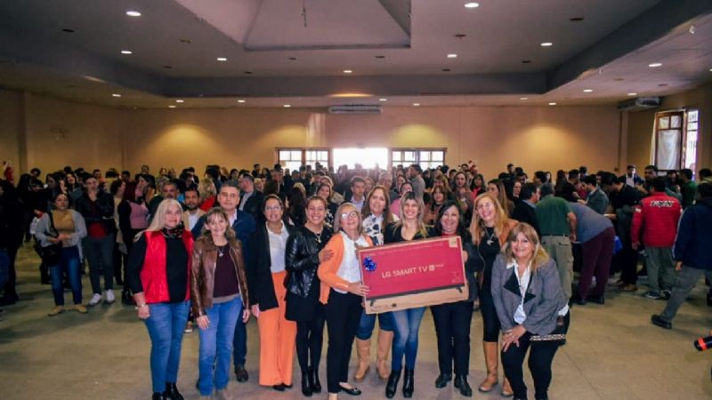 Diputados otorgará bono de $100 mil a sus trabajadores que cumplan 30 años de antigüedad